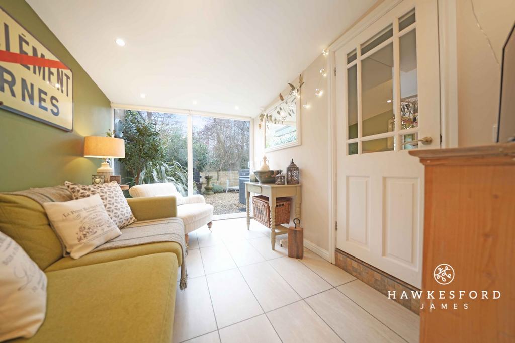 The Knole, Faversham - Sun lounge