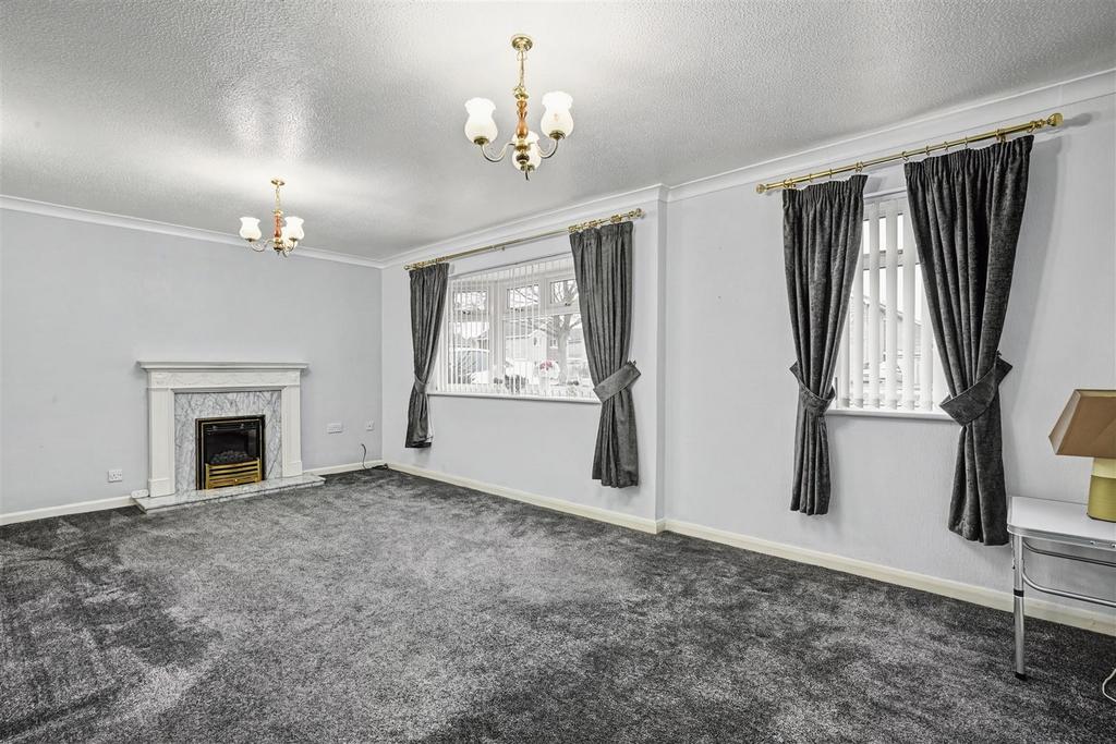 Lounge/Sitting Room