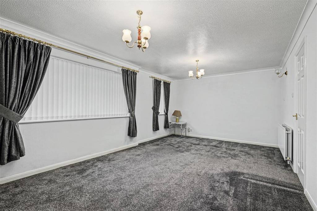Lounge/Sitting Room