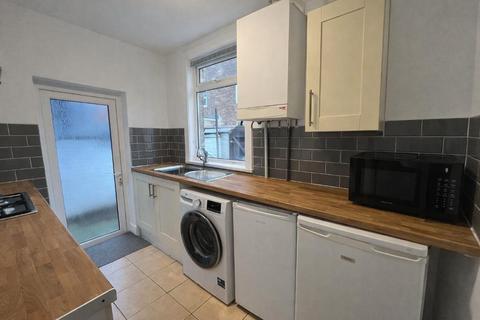 4 bedroom terraced house to rent, Braemar Road, Manchester, M14 6PN