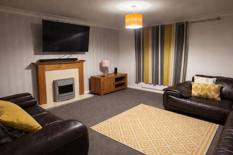 3 bedroom end of terrace house for sale, Deneb Drive, Swindon SN25