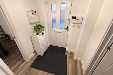 3 bedroom detached house to rent, Tipton DY4