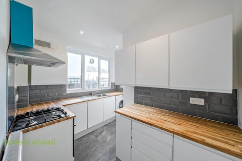 3 bedroom terraced house to rent, Tunstall Road, Croydon, CR0