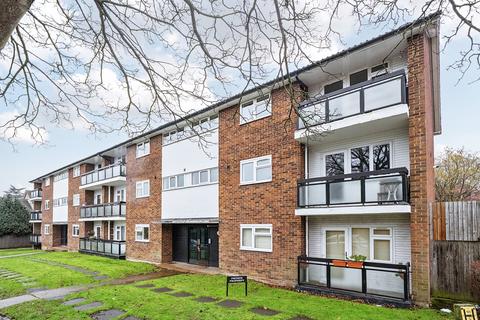 2 bedroom apartment for sale, Oaks Avenue, London, SE19
