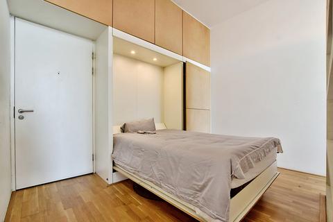 undefined, Abito, 4 Clippers Quay, Salford, M50