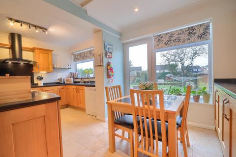 3 bedroom detached house for sale, Fairstone Avenue, Fairfield