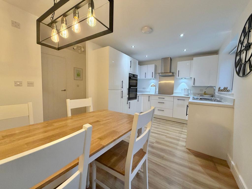 Dining Kitchen