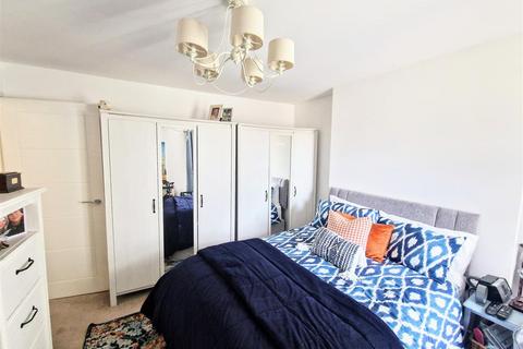 undefined, New Road, Porthcawl CF36