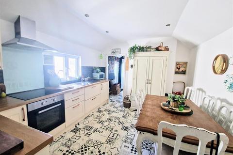 undefined, New Road, Porthcawl CF36