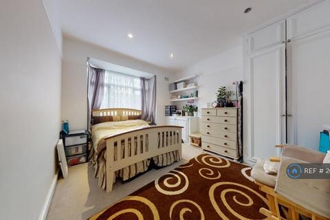 2 bedroom flat to rent, Tooting, London, SW17