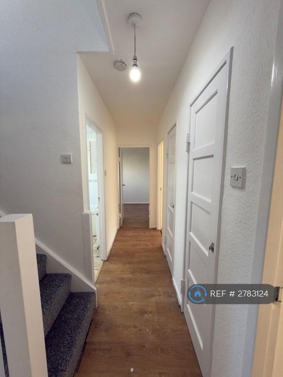 Hall Way (1st Floor)