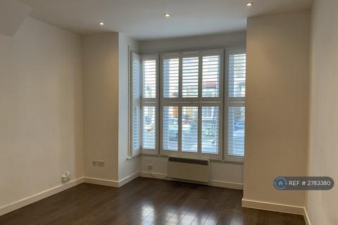 undefined, Reighton Road, London, E5