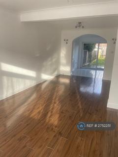 undefined, Chestnut Avenue, Hornchurch, RM12