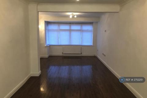 undefined, Chestnut Avenue, Hornchurch, RM12