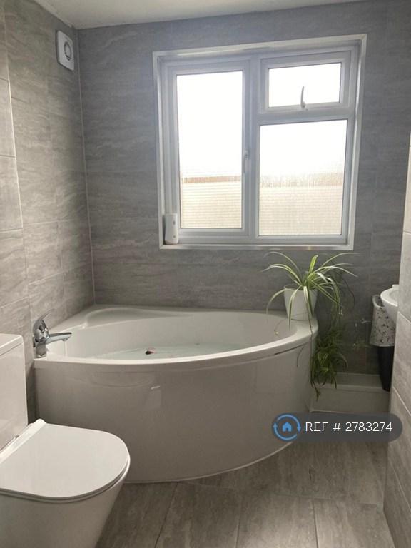 Bath Tub