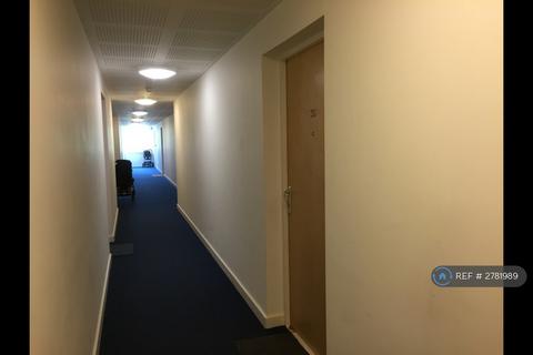 2 bedroom flat to rent, Union Lane, Isleworth, TW7