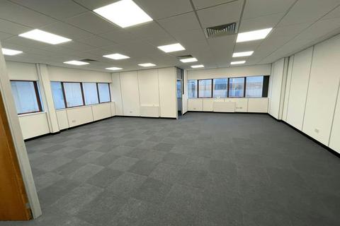 Industrial unit to rent, Broadfields Ct Aylesbury HP19 8BU