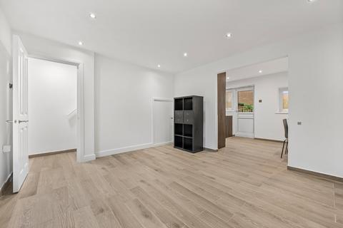 undefined, Shipwright Road, London, SE16