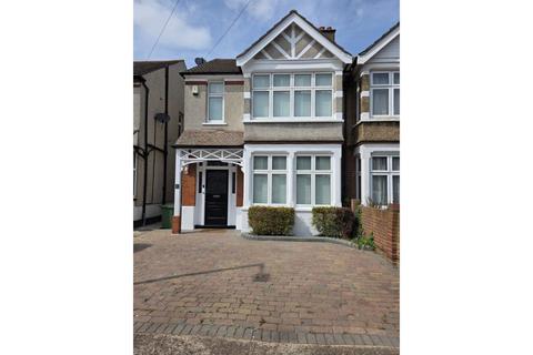 undefined, College Avenue, Grays, RM17