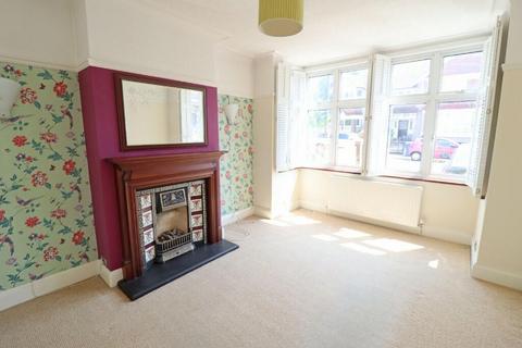 undefined, College Avenue, Grays, RM17