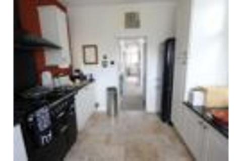 undefined, College Avenue, Grays, RM17