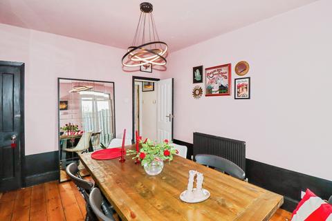 3 bedroom terraced house for sale, Merton Road, Norwich, NR2