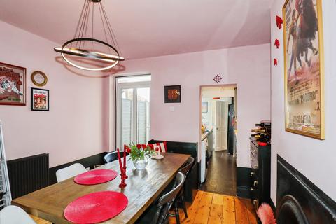 3 bedroom terraced house for sale, Merton Road, Norwich, NR2