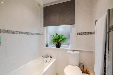 2 bedroom flat for sale, Cowley Road