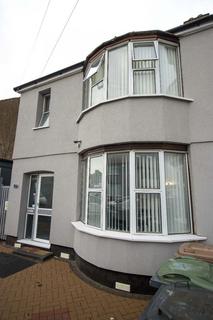 undefined, Fitzroy Avenue, Luton
