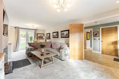 4 bedroom detached house for sale, Harrow Drive, Headley, Thatcham, Hampshire, RG19