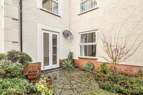 2 bedroom apartment for sale, Courtland Road, Wellington, Somerset, TA21