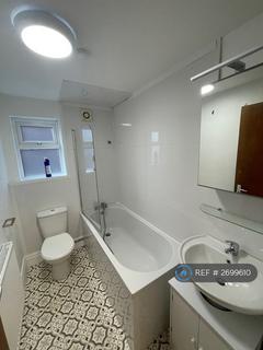 2 bedroom flat to rent, West Didsbury, Manchester, M20