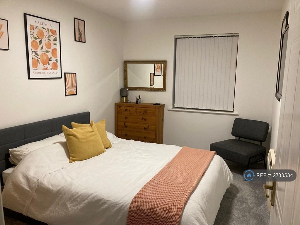 2nd Bedroom