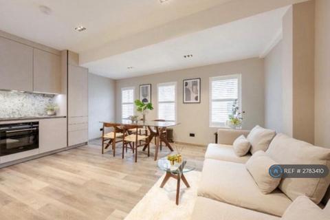 undefined, St John's Ln, London, EC1M