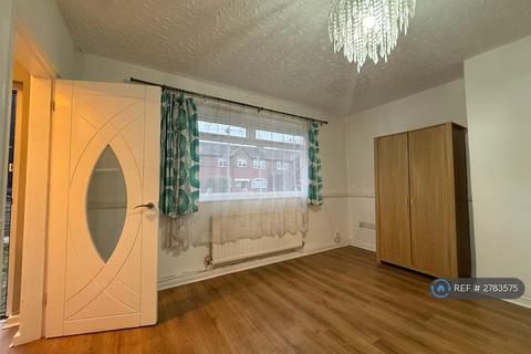 undefined, Royton Avenue, Sale, M33