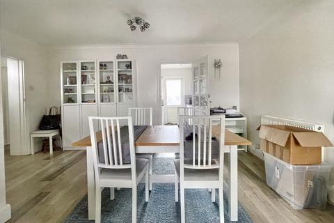 undefined, Hewett Road, Dagenham RM8