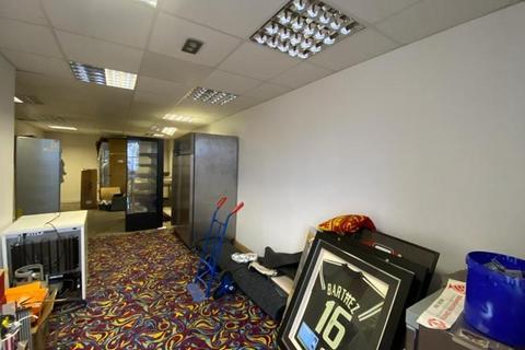 Retail property (high street) for sale, 4 Lothian St Dalkeith EH22 1DS