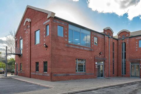 Office to rent, Waterside Dr Slough SL3 6EZ