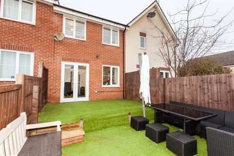 3 bedroom terraced house for sale, Horse Chestnut Close, Chesterfield, S40
