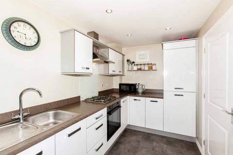 3 bedroom terraced house for sale, Horse Chestnut Close, Chesterfield, S40