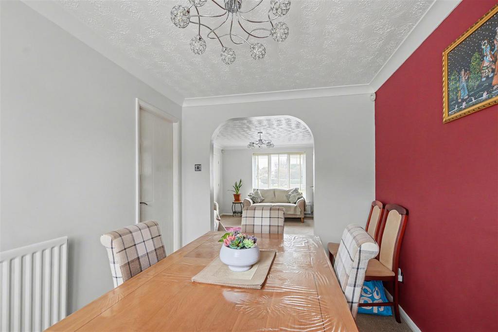Dining Room 2.jpeg