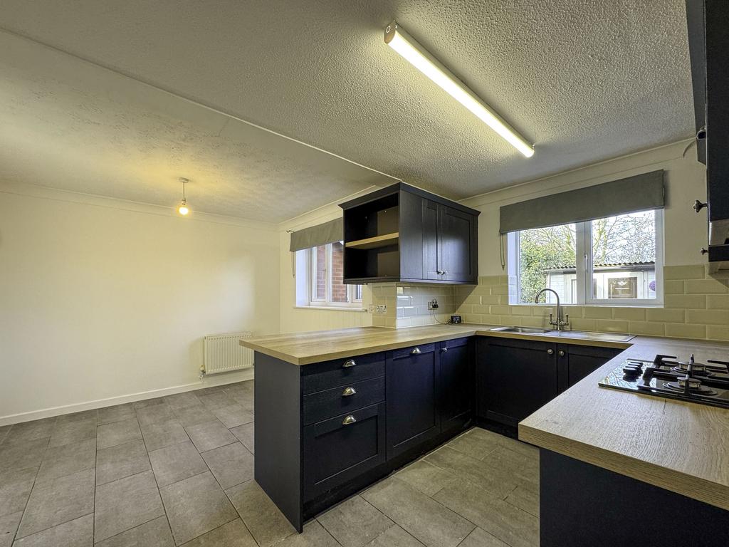 Kitchen Dining Room (new) (2)