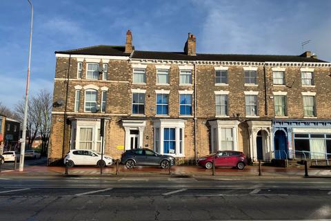 undefined, Spring Bank, Hull HU3