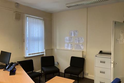 undefined, Spring Bank, Hull HU3