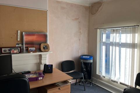 undefined, Spring Bank, Hull HU3