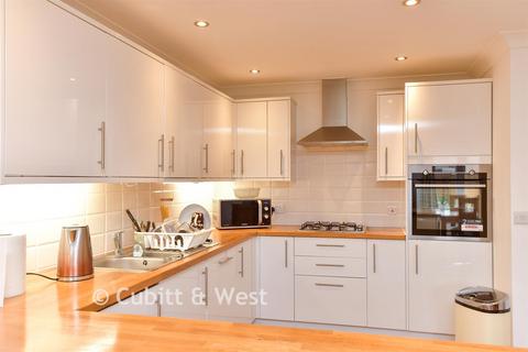 5 bedroom terraced house for sale, Seaview Avenue, Peacehaven BN10