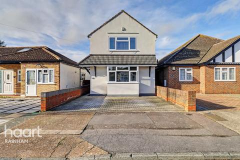 3 bedroom detached house for sale, Sunningdale Road, Rainham
