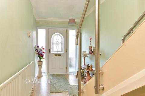 3 bedroom end of terrace house for sale, Gabriel Gardens, Gravesend, Kent