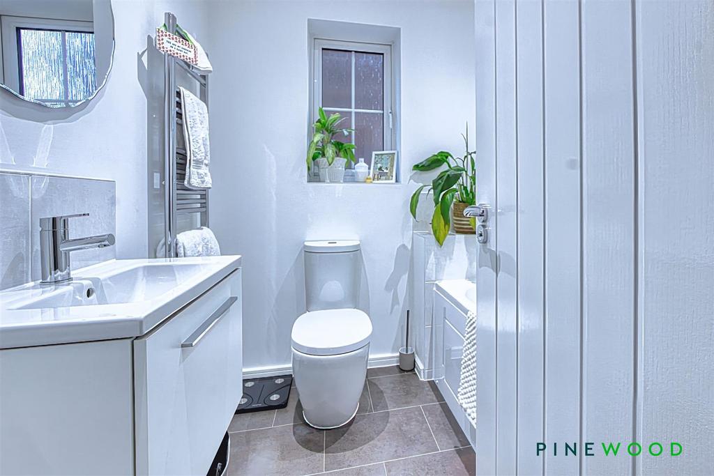 Family bathroom