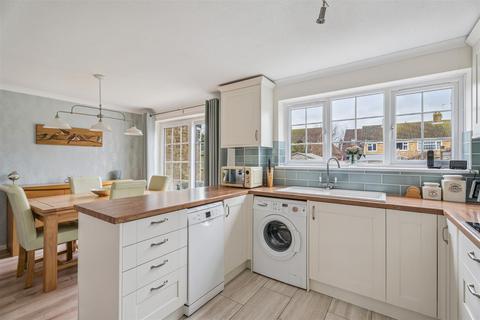 3 bedroom semi-detached house for sale, Brownlow Lane, Cheddington, Buckinghamshire